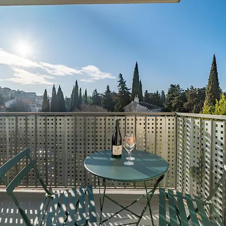 Apartmán Fables Du Jardin De La Fontaine Nîmes